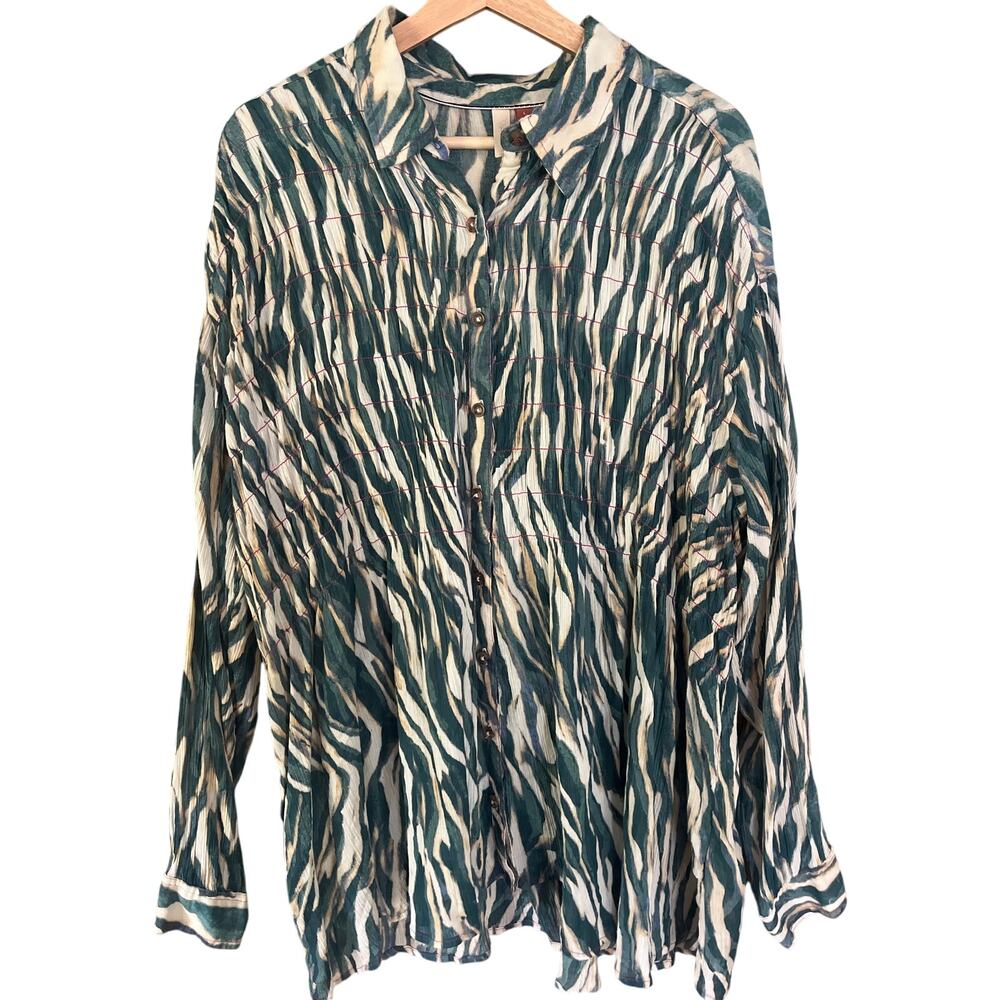 Pilcro by Anthropologie Women’s Animal Print Long Sleeve Button Down Size Large